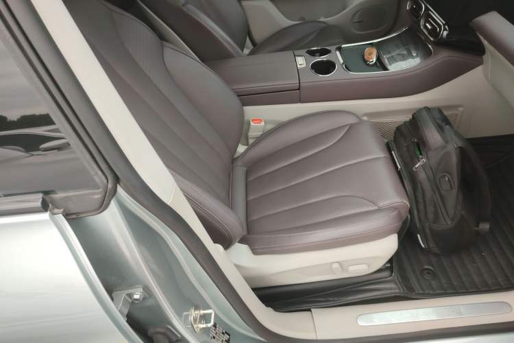Used Leapmotor C11 2021 Performance Edition Right Front Seat