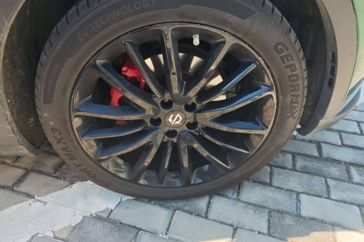 Used Leapmotor C11 2021 Executive Edition 610 Right Front Wheel Hub