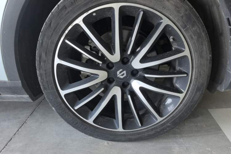 Used Leapmotor C11 2021 Deluxe Edition Right Front Wheel Hub