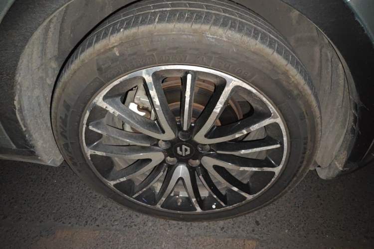 Used Leapmotor C11 2021 Deluxe Edition Right Front Wheel Hub