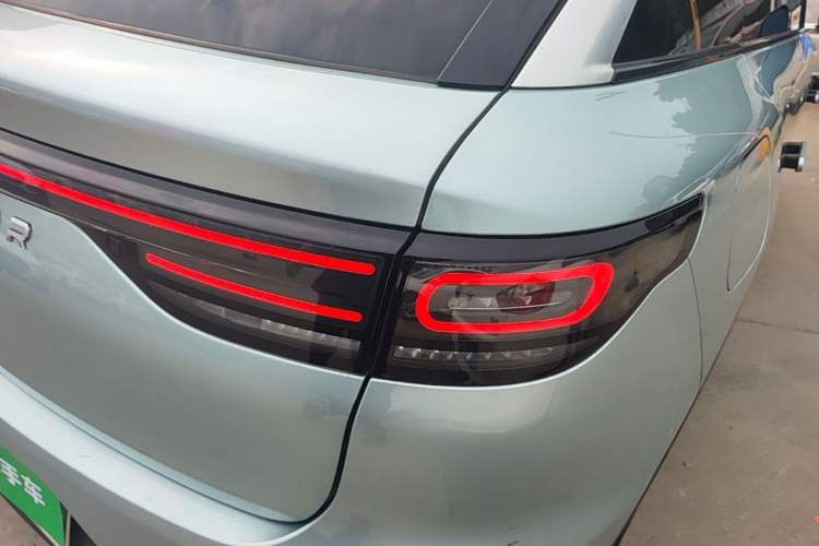 Used Leapmotor C11 2021 Deluxe Edition Right Rear Taillight