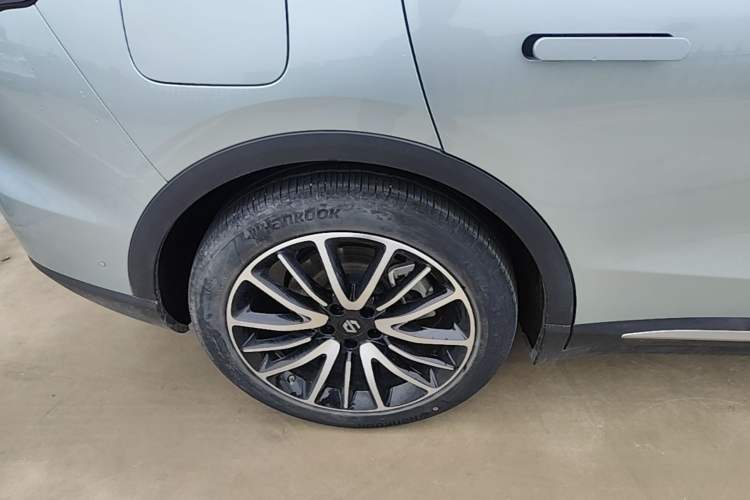 Used Leapmotor C11 2021 Performance Edition Right Rear Wheel Hub