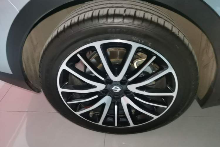 Used Leapmotor C11 2021 Executive Edition 610 Right Rear Wheel Hub