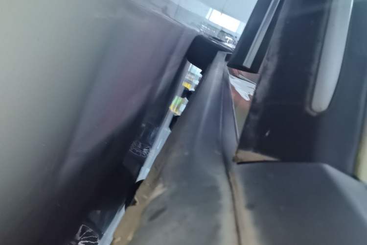 Used Leapmotor C11 2021 Deluxe Edition Right Side Sill