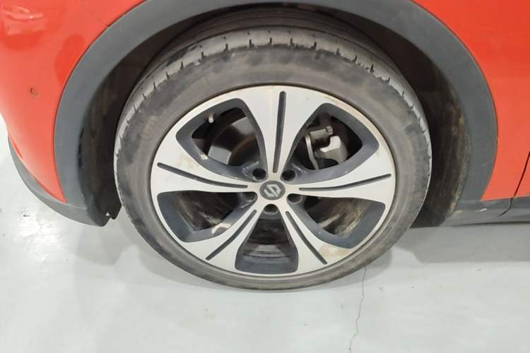 Used Leapmotor C11 2021 Revised Version Luxury Edition Left Front Wheel Hub