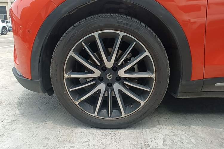 Used Leapmotor C11 2021 Luxury Edition Left Front Wheel Hub