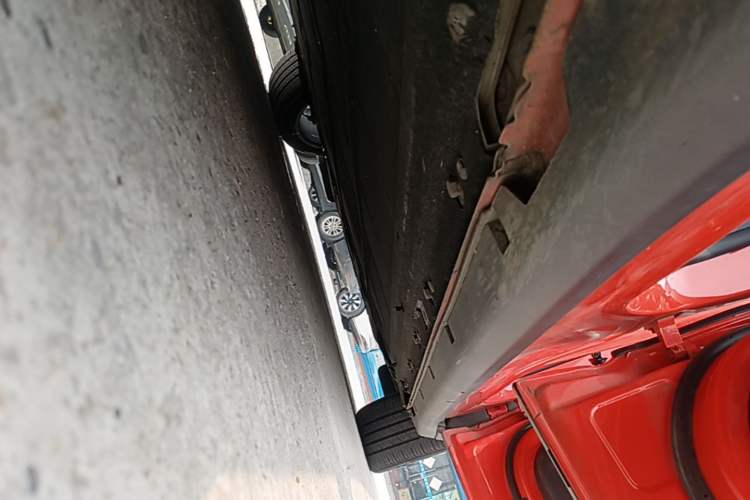 Used Leapmotor C11 2021 Luxury Edition Right Side Sill