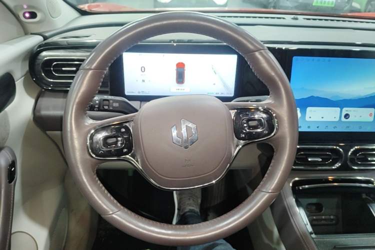 Used Leapmotor C11 2021 Revised Version Luxury Edition Steering Wheel