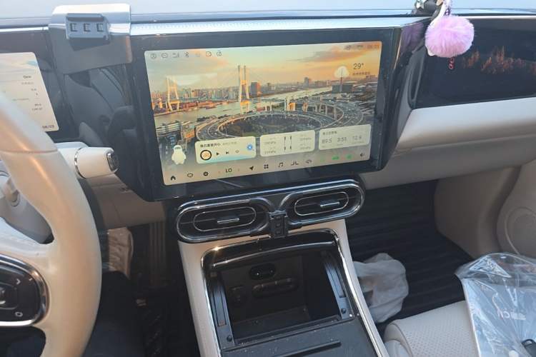 Used Leapmotor C11 2021 Luxury Edition Audio And AC Panel