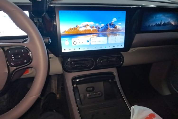Used Leapmotor C11 2021 Revised Version Luxury Edition Audio And AC Panel