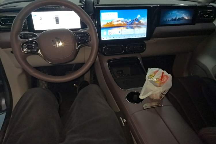 Used Leapmotor C11 2021 Revised Version Luxury Edition Center Console