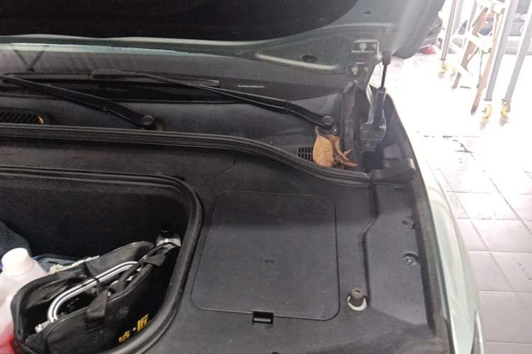 Used Leapmotor C11 2021 Deluxe Edition Engine Bay Left