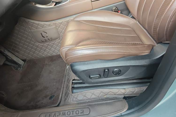Used Leapmotor C11 2021 Performance Edition Left Front Seat