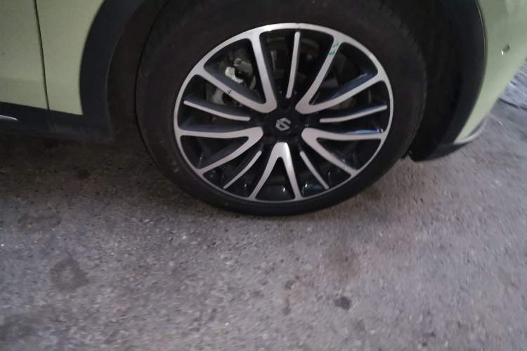 Used Leapmotor C11 2021 Revised Version Luxury Edition Right Front Wheel Hub