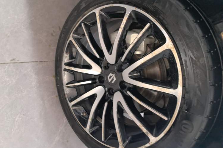 Used Leapmotor C11 2021 Executive Edition 610 Left Front Wheel Hub