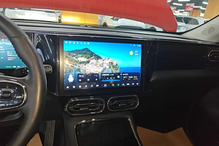 Used Leapmotor C11 2021 Luxury Edition Audio And AC Panel