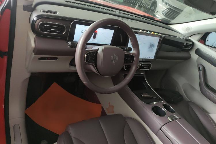 Used Leapmotor C11 2021 Revised Version Luxury Edition Center Console