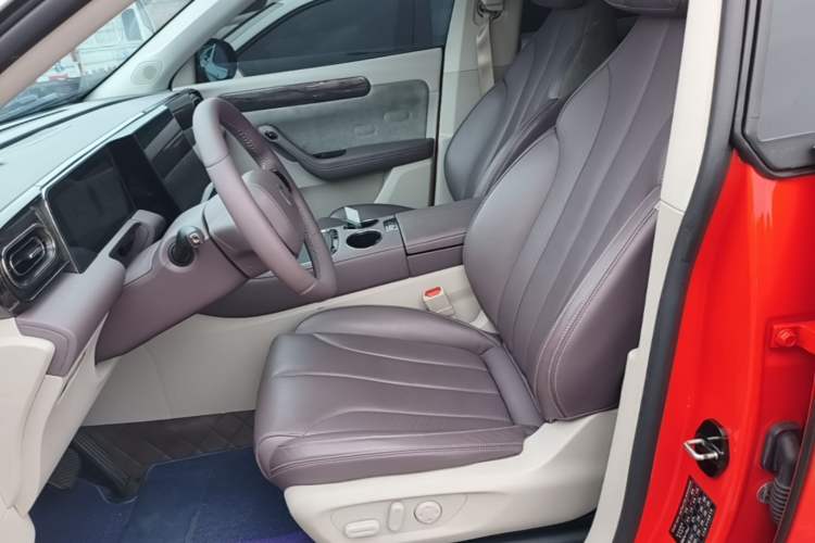 Used Leapmotor C11 2021 Performance Edition Left Front Seat