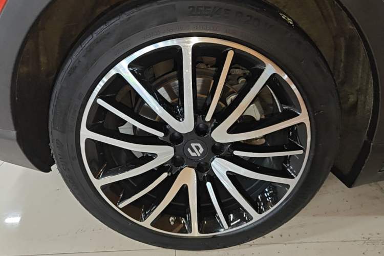 Used Leapmotor C11 2021 Luxury Edition Right Rear Wheel Hub