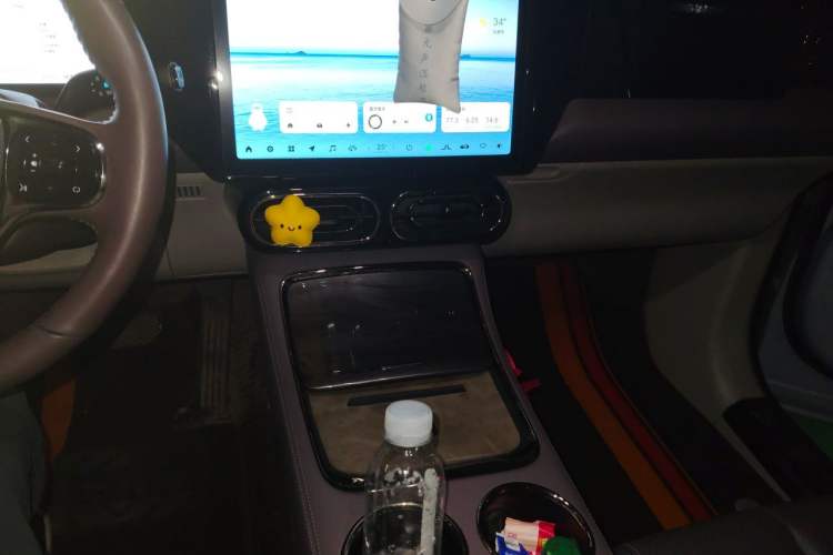 Used Leapmotor C11 2021 Revised Version Luxury Edition Audio And AC Panel