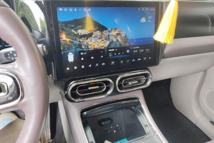Used Leapmotor C11 2021 Luxury Edition Audio And AC Panel
