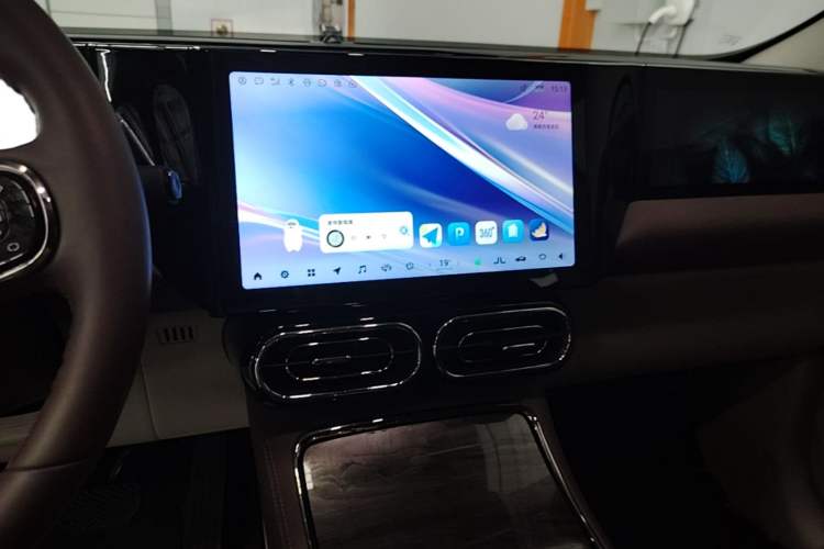 Used Leapmotor C11 2021 Revised Version Luxury Edition Audio And AC Panel