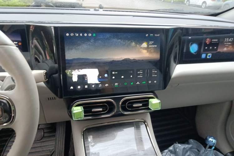 Used Leapmotor C11 2021 Revised Version Luxury Edition Audio And AC Panel