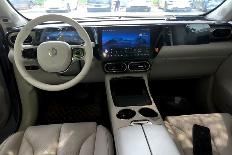 Used Leapmotor C11 2021 Luxury Edition Center Console