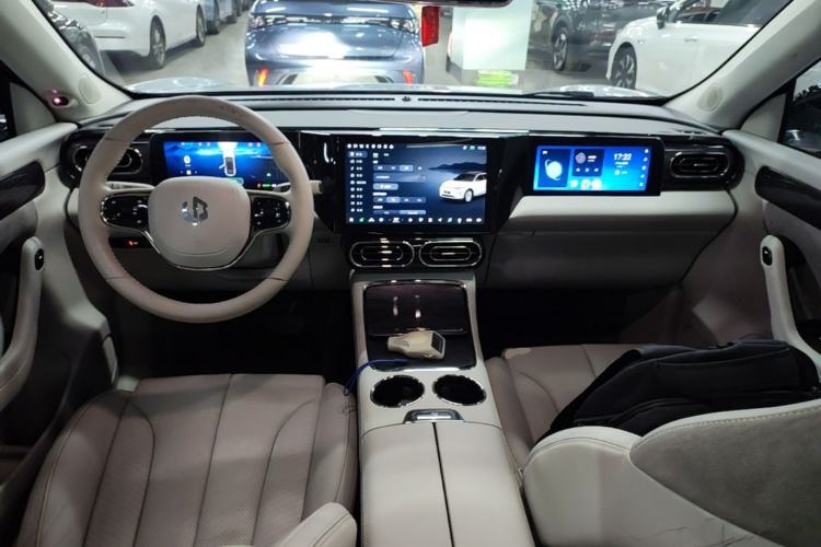 Used Leapmotor C11 2021 Revised Version Luxury Edition Center Console