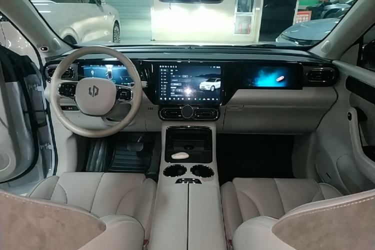 Used Leapmotor C11 2021 Luxury Edition Center Console