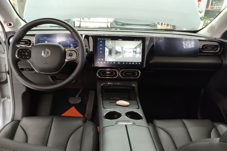 Used Leapmotor C11 2021 Performance Edition Center Console