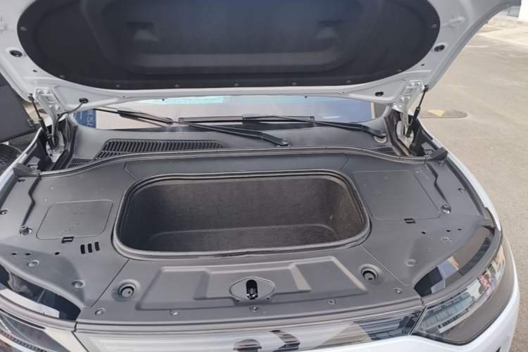 Used Leapmotor C11 2021 Deluxe Edition Engine Bay