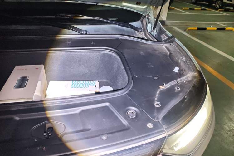 Used Leapmotor C11 2021 Deluxe Edition Engine Bay Left