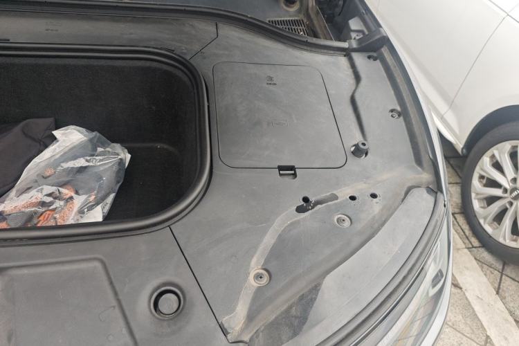 Used Leapmotor C11 2021 Luxury Edition Engine Bay Left