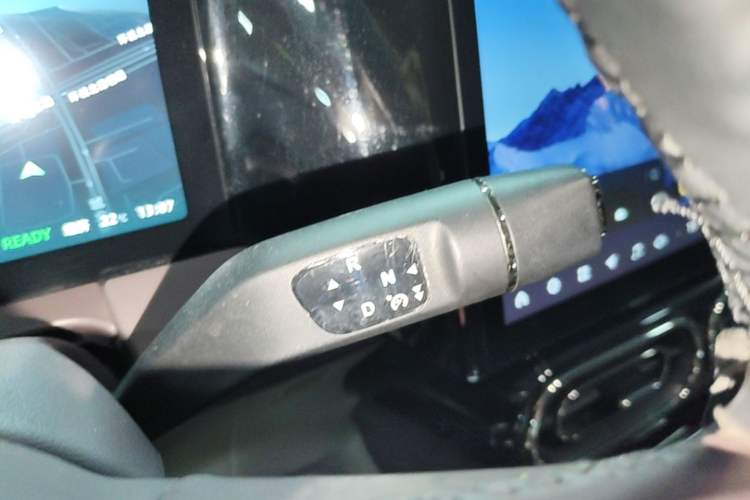 Used Leapmotor C11 2021 Revised Version Luxury Edition Gear Lever