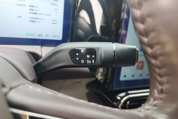 Used Leapmotor C11 2021 Revised Version Luxury Edition Gear Lever