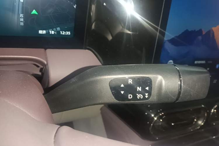 Used Leapmotor C11 2021 Performance Edition Gear Lever