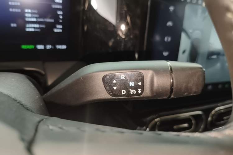 Used Leapmotor C11 2021 Performance Edition Gear Lever
