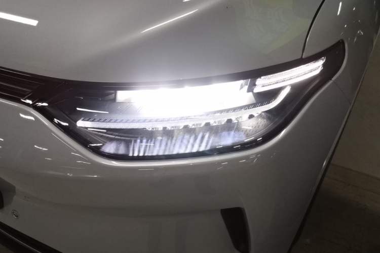 Used Leapmotor C11 2021 Deluxe Edition Left Front Headlight