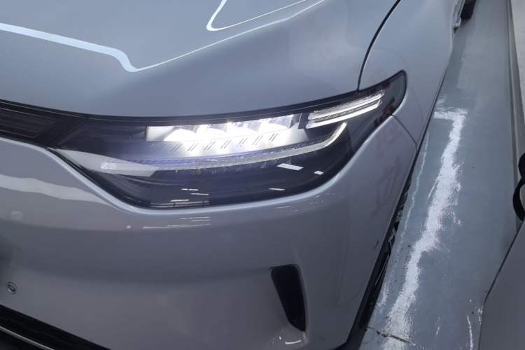 Used Leapmotor C11 2021 Deluxe Edition Left Front Headlight