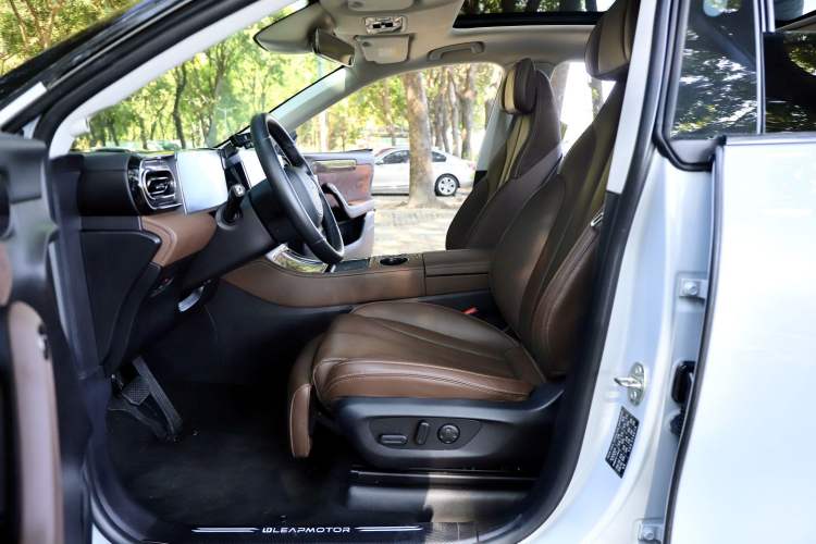 Used Leapmotor C11 2021 Performance Edition Left Front Seat