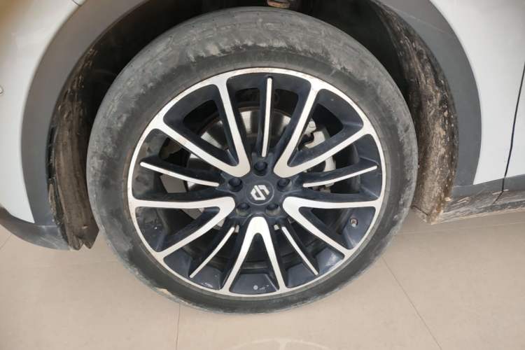 Used Leapmotor C11 2021 Luxury Edition Left Front Wheel Hub