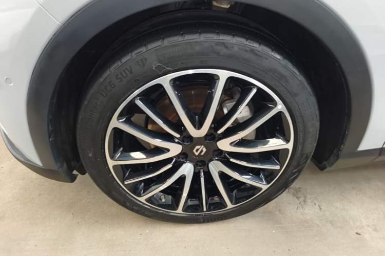 Used Leapmotor C11 2021 Revised Version Luxury Edition Left Front Wheel Hub