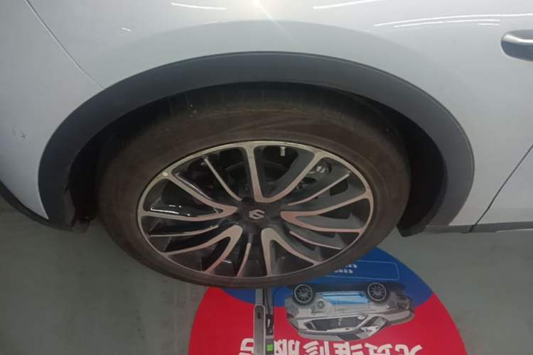 Used Leapmotor C11 2021 Performance Edition Left Front Wheel Hub