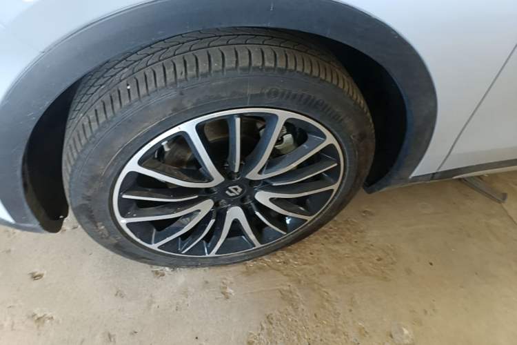Used Leapmotor C11 2021 Deluxe Edition Left Front Wheel Hub