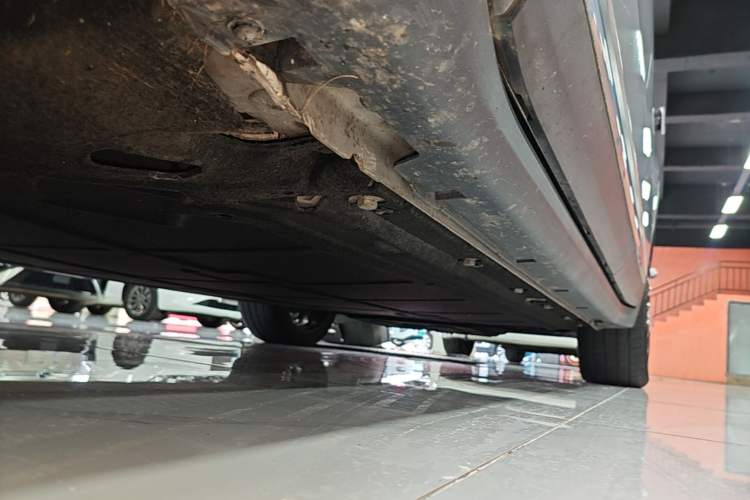 Used Leapmotor C11 2021 Revised Version Luxury Edition Left Side Sill