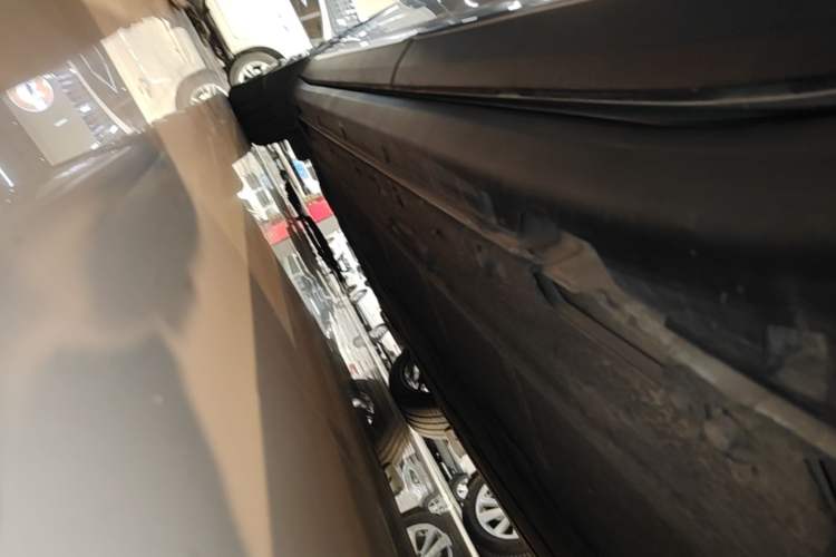 Used Leapmotor C11 2021 Revised Version Luxury Edition Left Side Sill