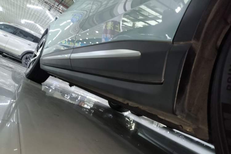 Used Leapmotor C11 2021 Deluxe Edition Left Side Sill