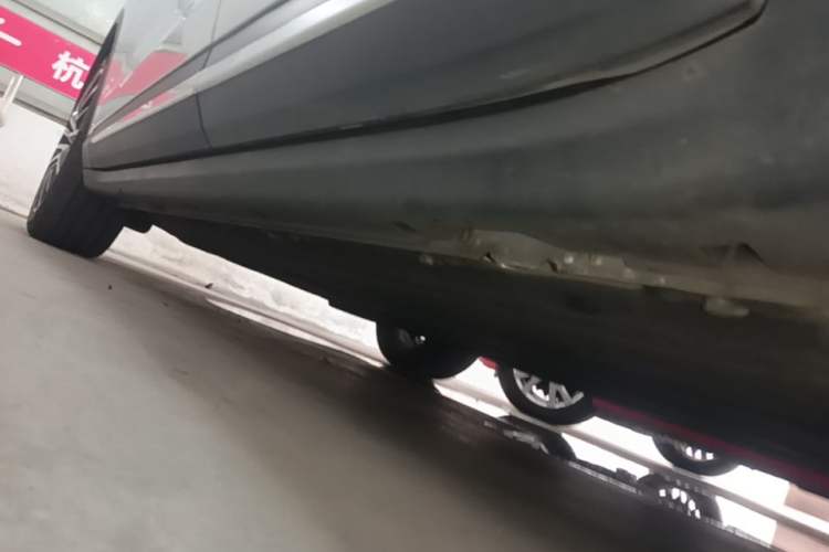 Used Leapmotor C11 2021 Luxury Edition Left Side Sill