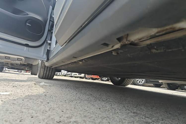 Used Leapmotor C11 2021 Revised Version Luxury Edition Left Side Sill